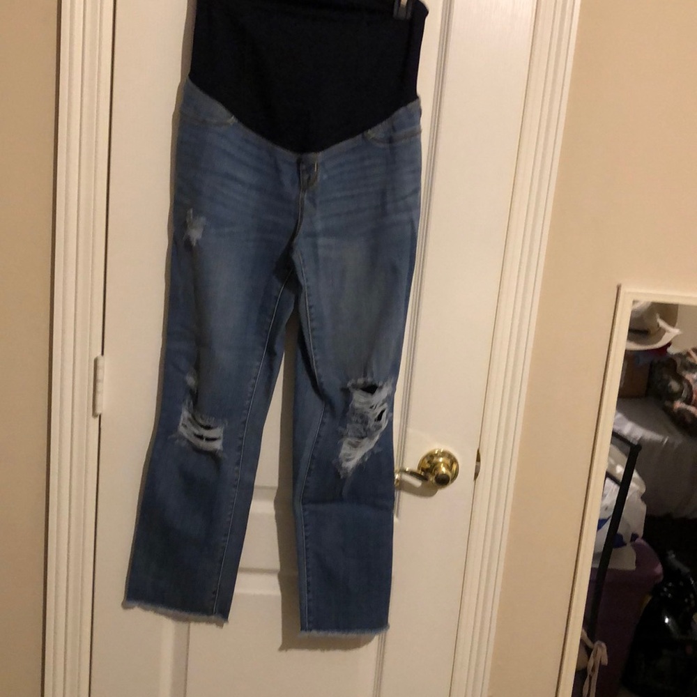 Isabel maternity strait crop pants. Size 2
